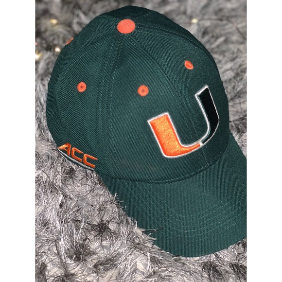 Nike Accessories - Miami hat